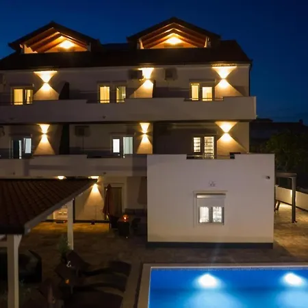 In Okrug Gornji With Sea View, Terrace, Air Conditioning, Wifi 5134-1 * Trogir